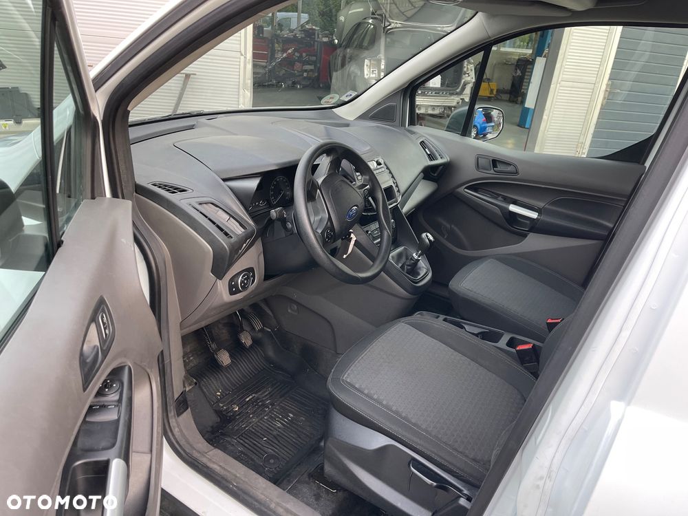 Ford Transit Connect - 16