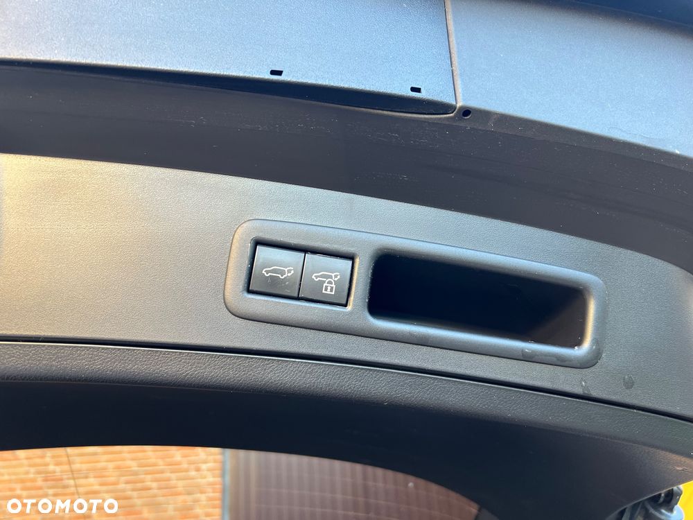 Lexus UX 250h GPF Business Edition 2WD - 29