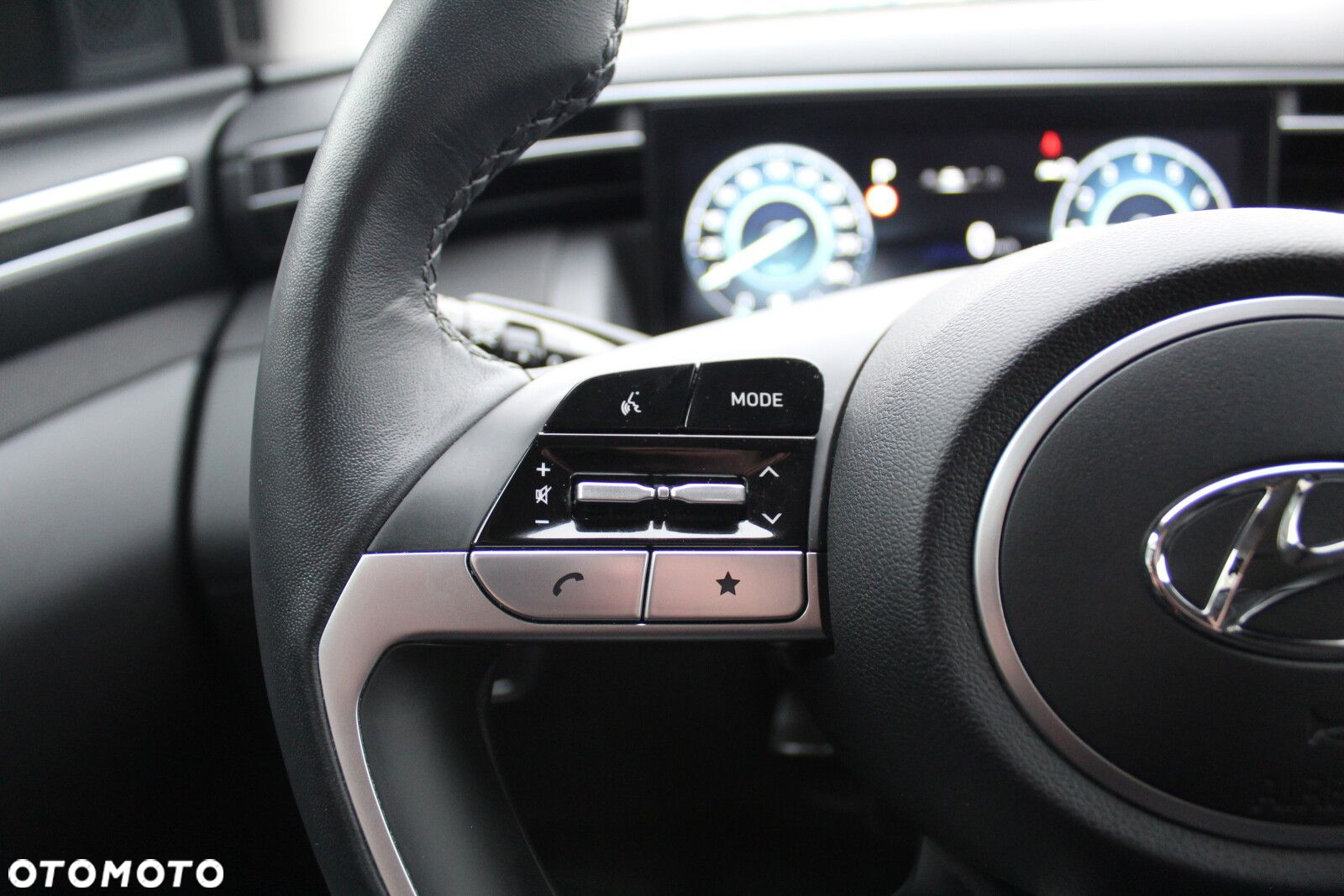 Hyundai Tucson 1.6 T-GDi HEV Smart 2WD - 12
