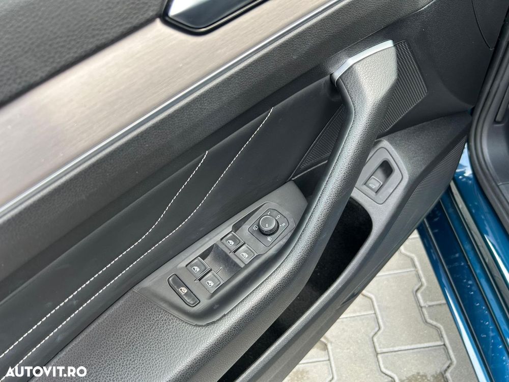 Volkswagen Passat 2.0 TDI SCR DSG Elegance - 29