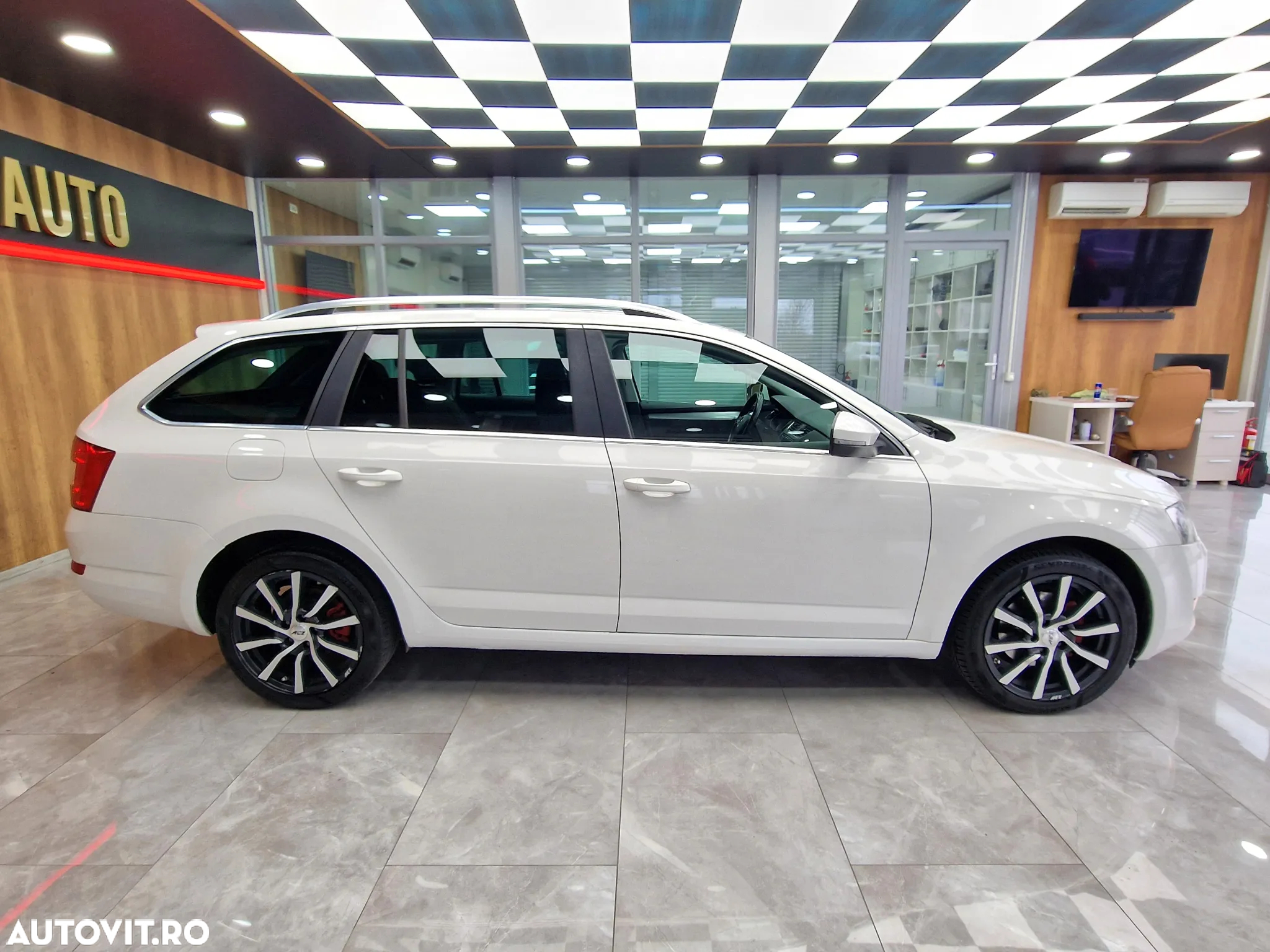 Skoda Octavia 2.0 TDI 4x4 Drive - 13