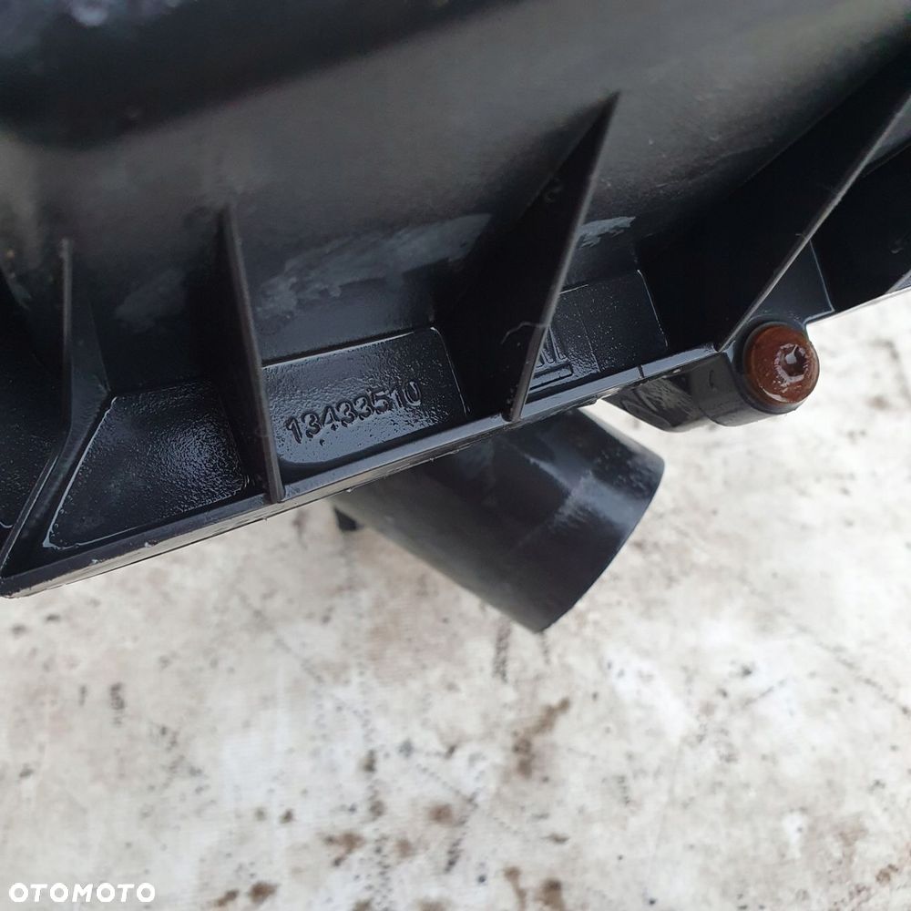 filtr powietrza Opel Corsa E 1.4 - 10