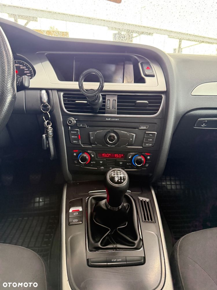 Audi A4 Avant 2.0 TDI DPF Attraction - 20