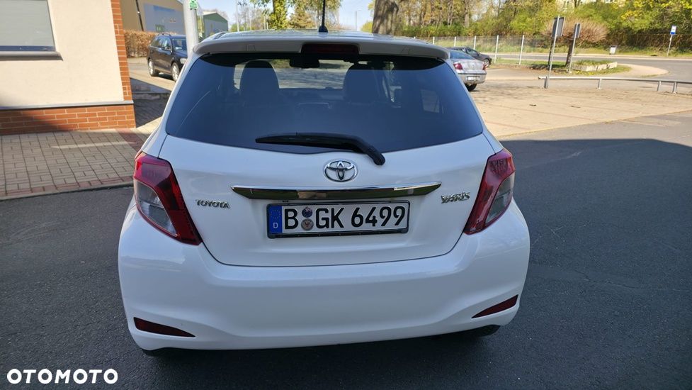 Toyota Yaris 1.33 Premium - 5