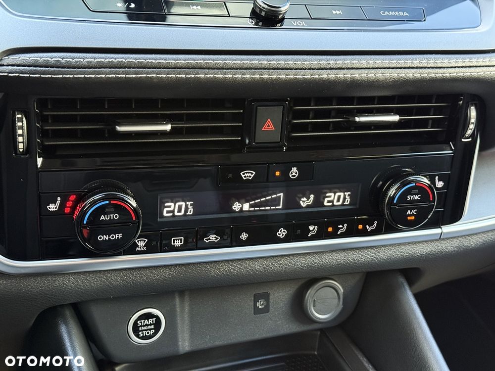 Nissan Qashqai 1.3 DIG-T MHEV Xtronic N-Connecta - 19