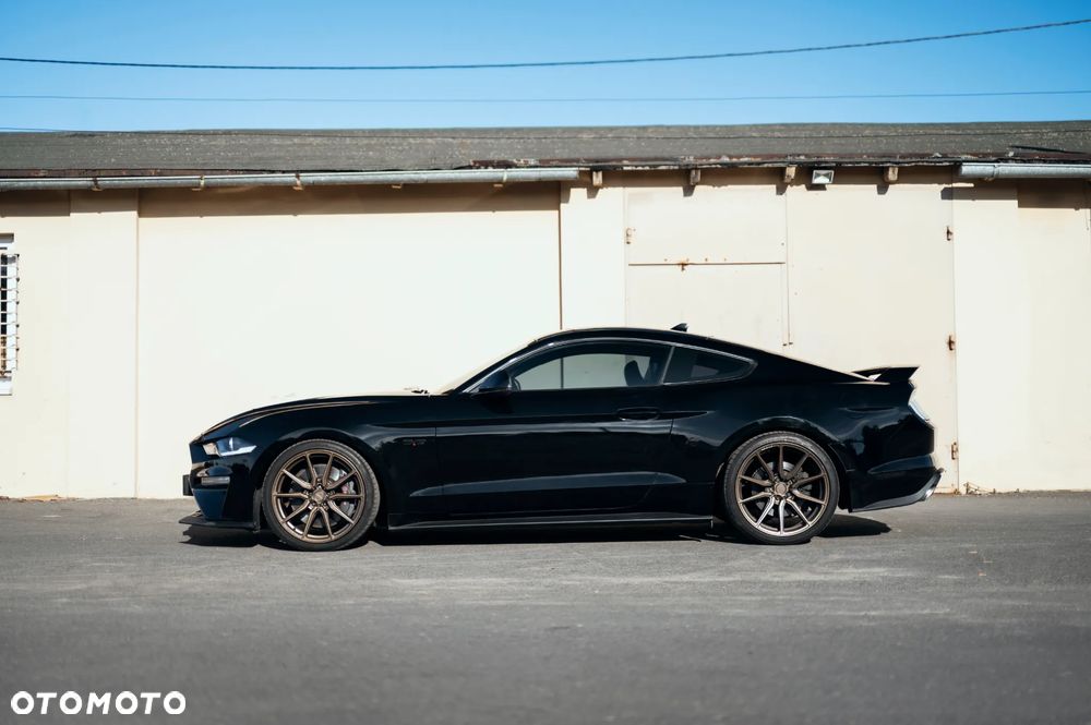 Ford Mustang - 6