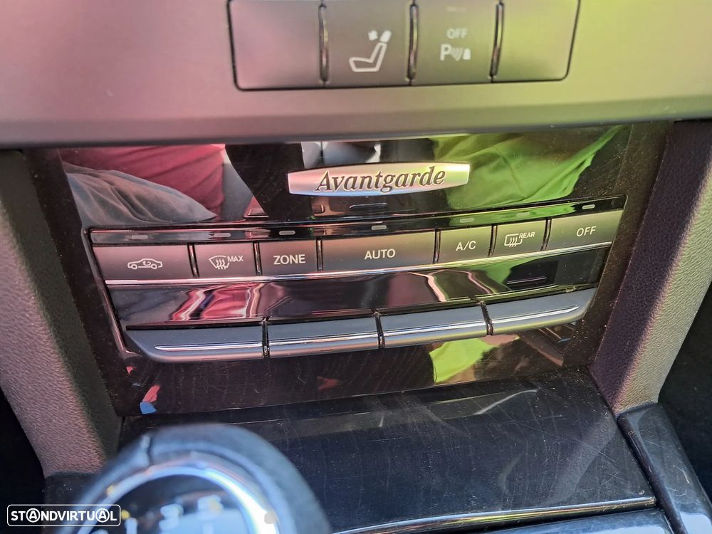 Mercedes-Benz E 250 CDi Avantgarde BlueEfficiency - 11