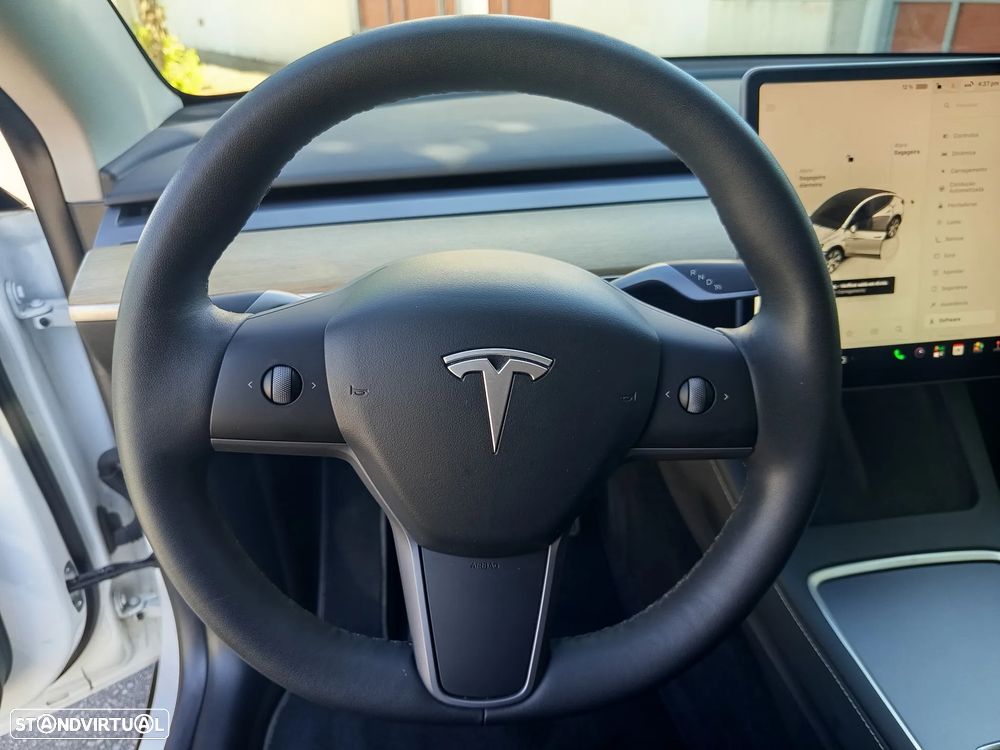 Tesla Model Y Performance Tração Integral - 19