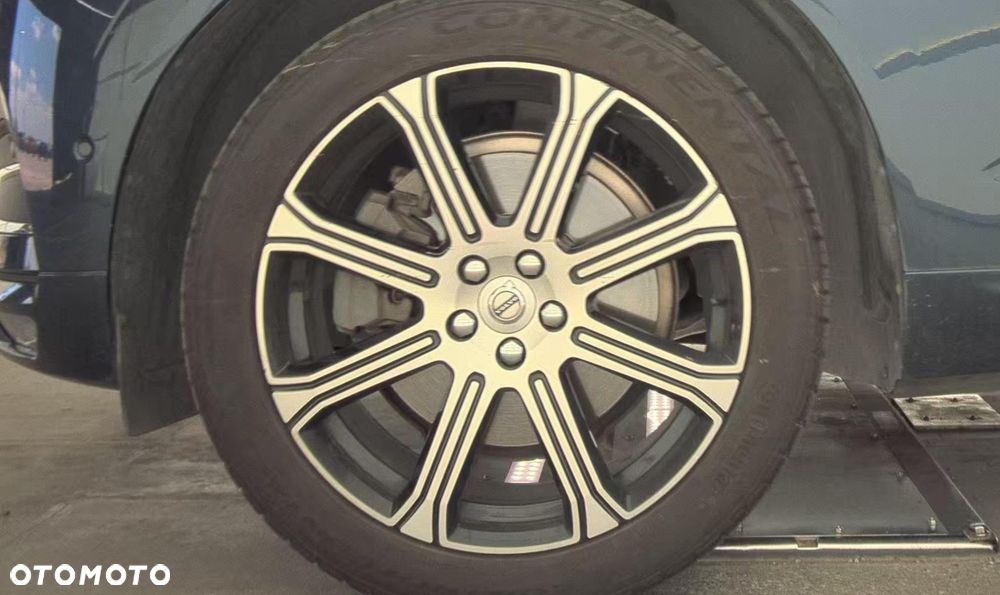 Volvo XC 60 - 8