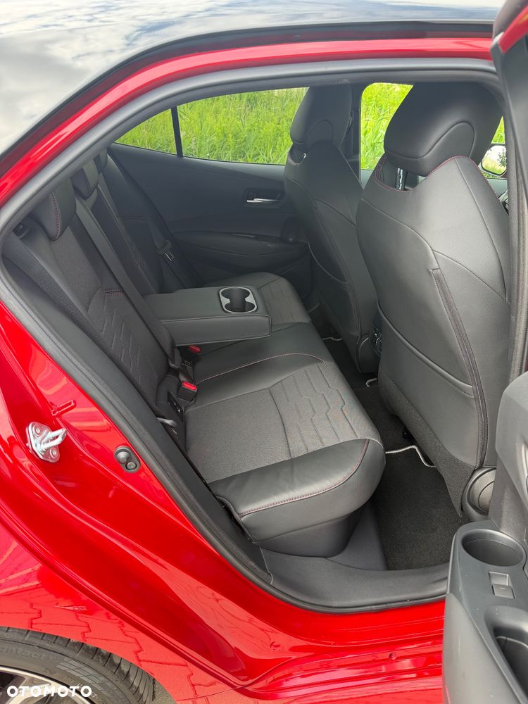 Toyota Corolla 2.0 Hybrid Executive - 13