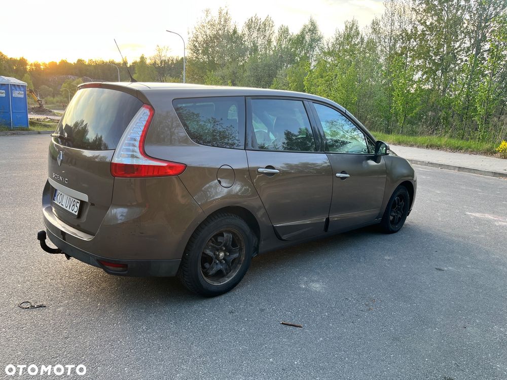 Renault Scenic 1.9 dCi Emotion - 4