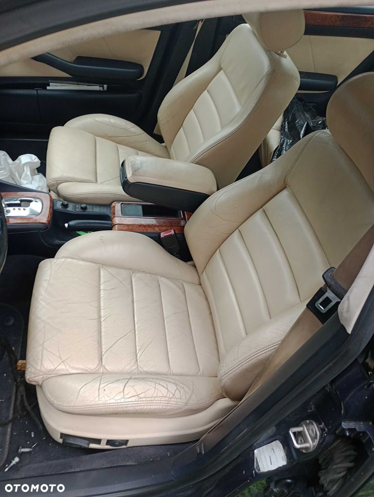 Audi A6 C5 sedan - fotele skora bananowa SPORTY + boczki -> KANAPA NIESKLADANA <- sedan