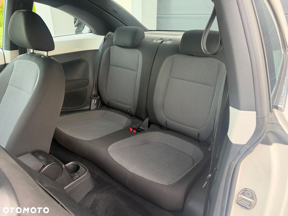 Volkswagen Beetle 1.6 TDI Design - 11