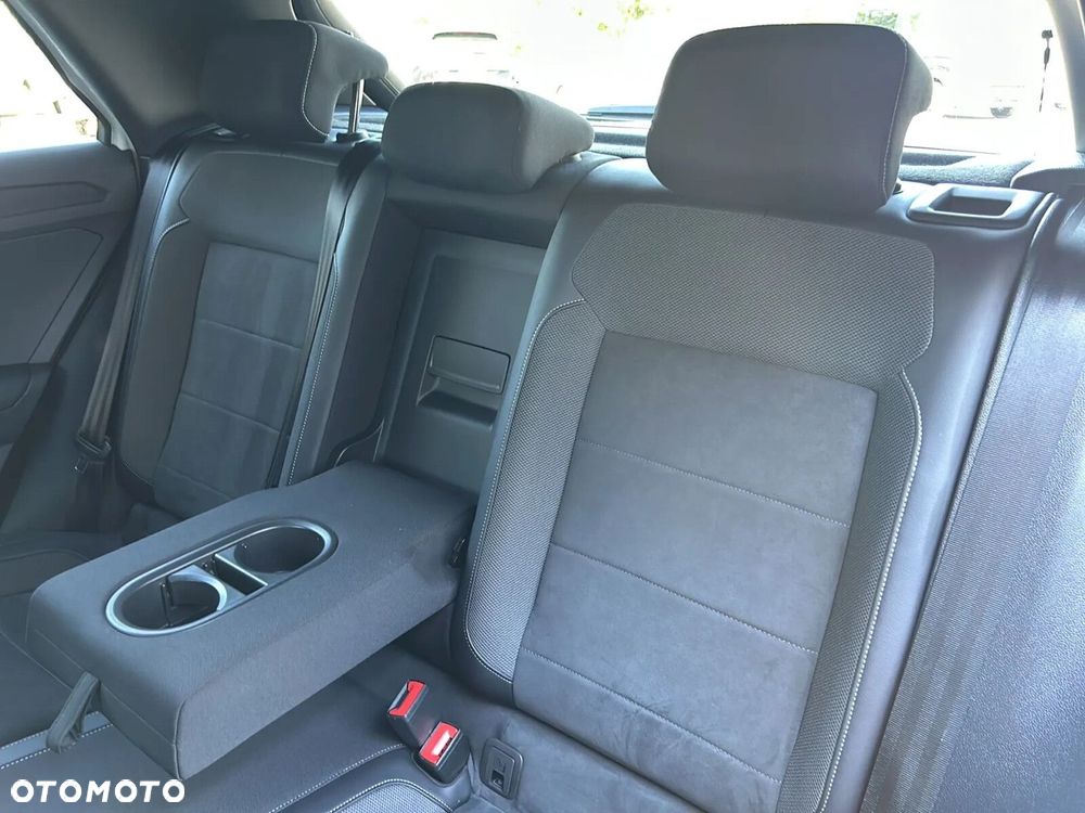 Volkswagen T-Roc 1.5 TSI Style DSG - 18