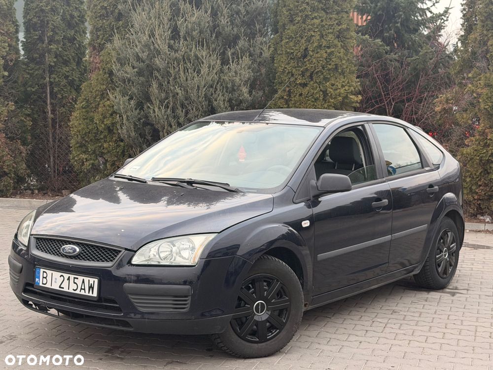 Ford Focus 1.6 Trend + - 2