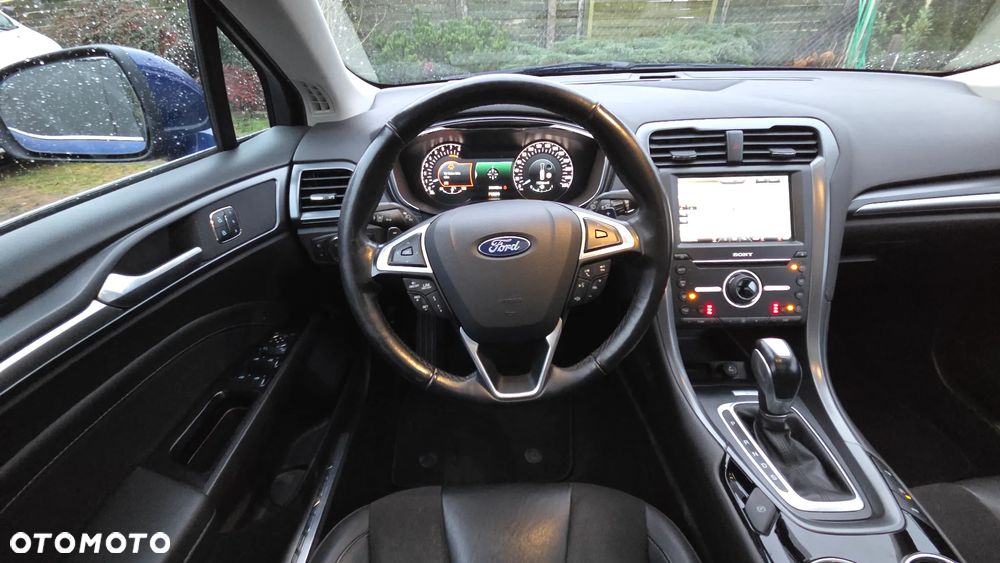 Ford Mondeo 2.0 EcoBoost STart-Stopp Autom ST-Line - 14