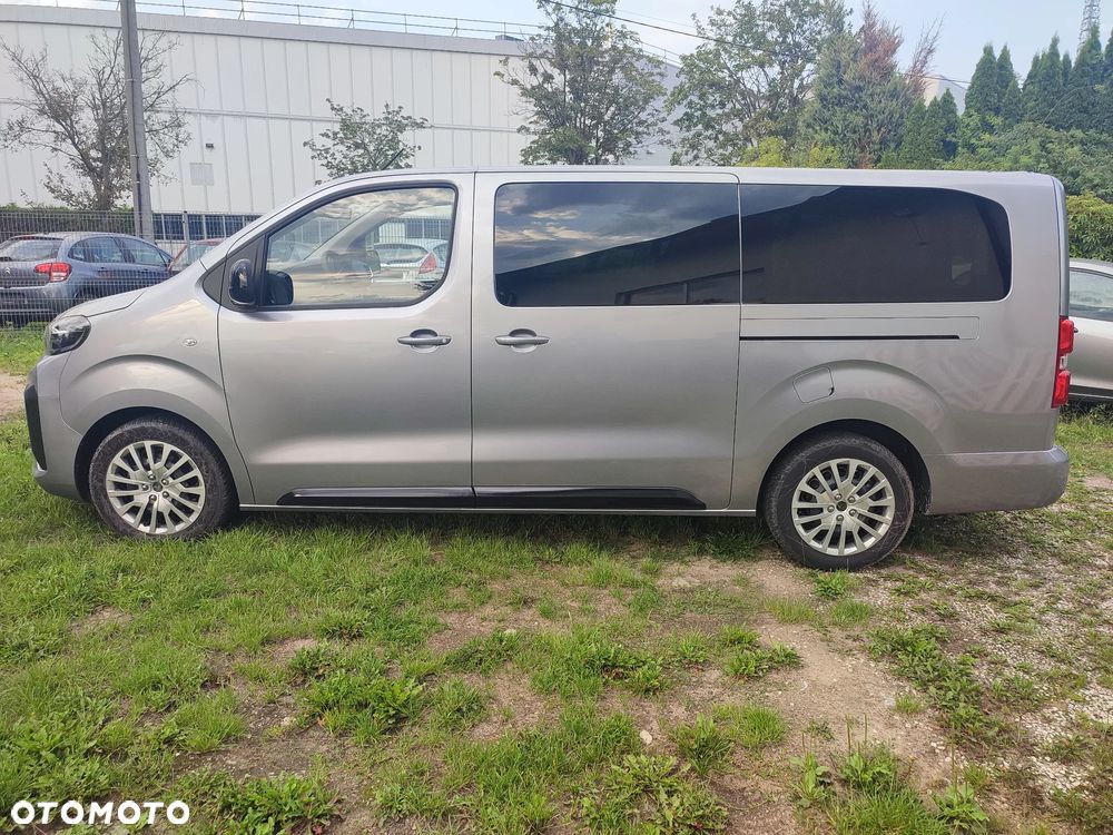 Peugeot Traveller 2.0 BlueHDi Long Business EAT8 - 16