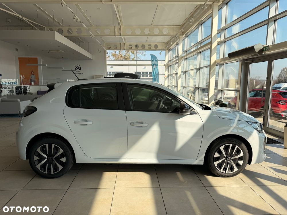 Peugeot 208 - 6