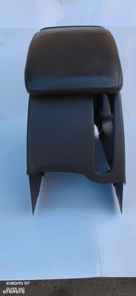 Podłokietnik skórzany VW Golf 5 skóra tunel nawiewu - 10