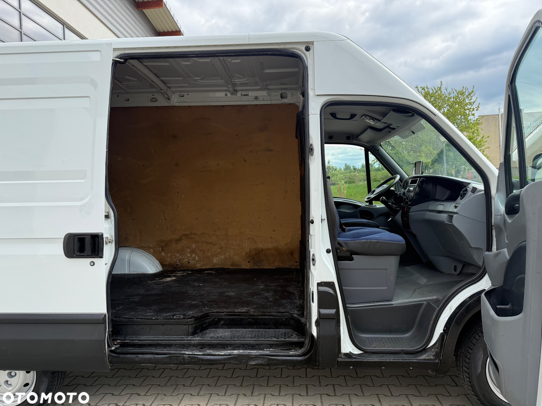 Iveco DAILY 29L12 - 23