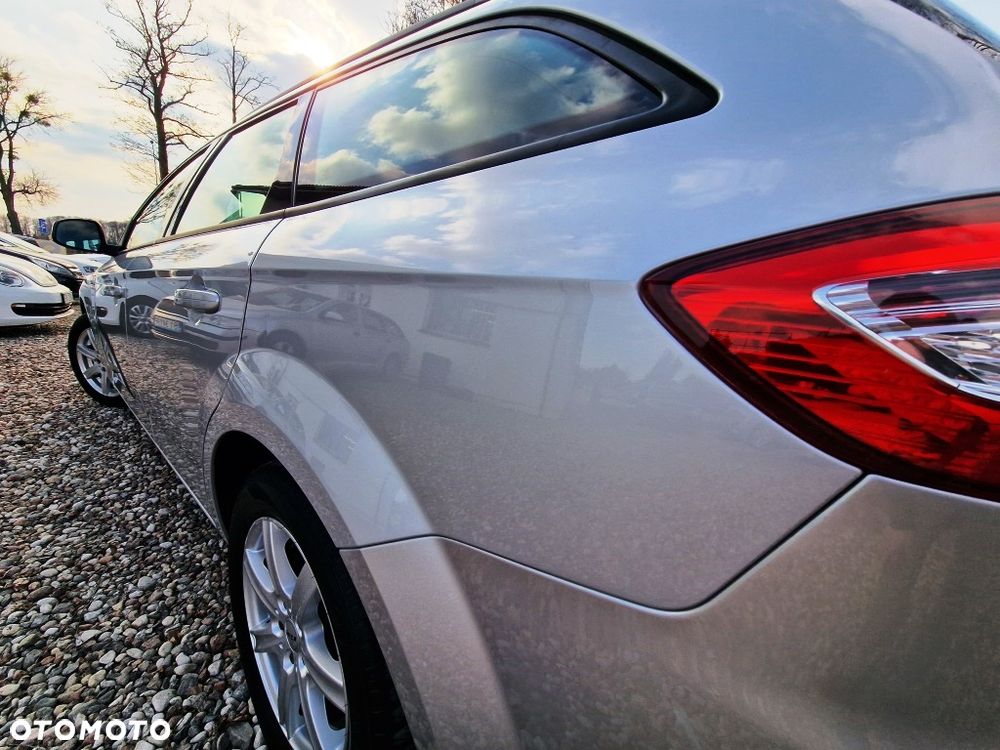 Ford Mondeo - 25