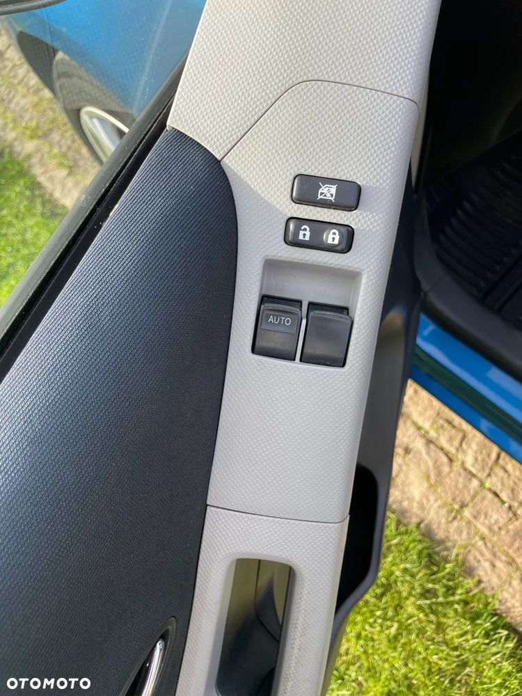 Toyota Yaris - 15