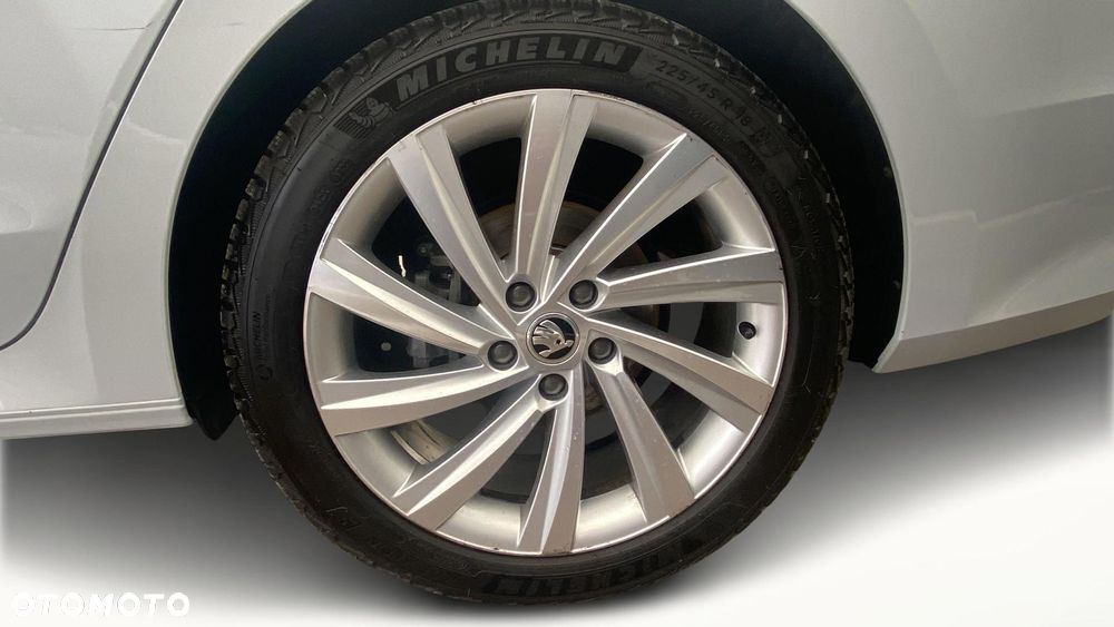 Skoda Octavia 2.0 TSI 4x4 Style DSG - 28