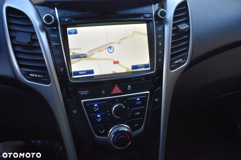 Hyundai i30 - 27