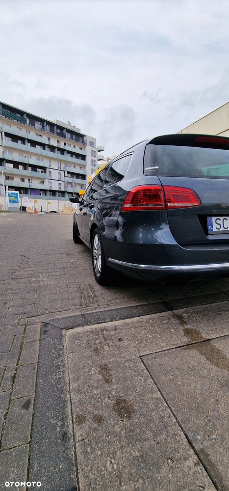 Volkswagen Passat - 14