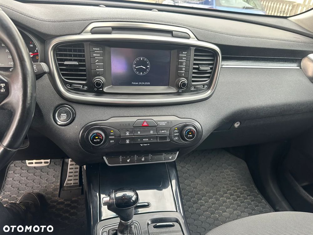Kia Sorento - 14