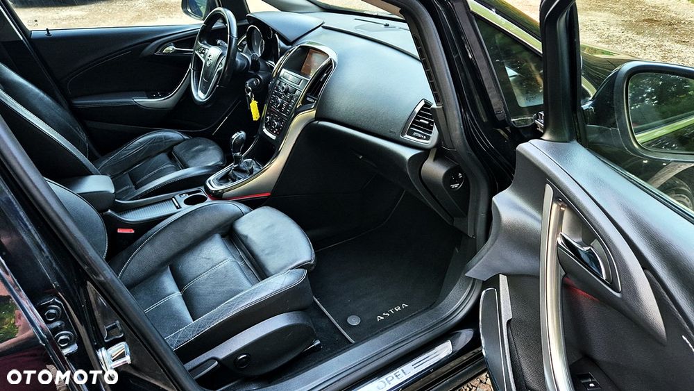 Opel Astra 1.6 Turbo Edition - 36