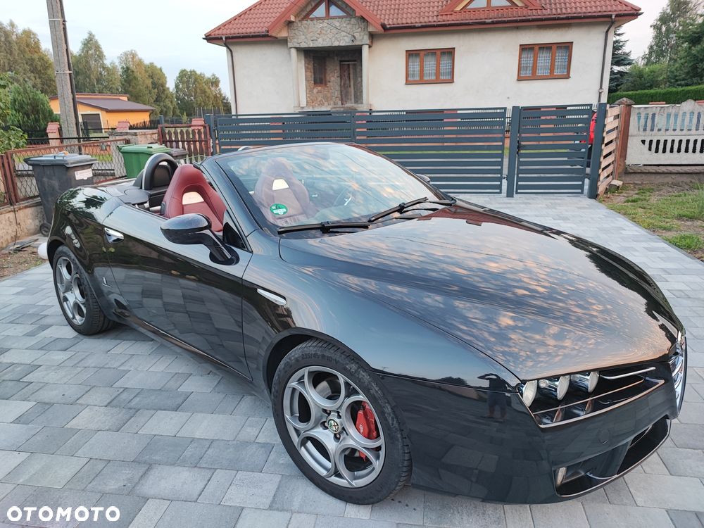 Alfa Romeo Spider - 1