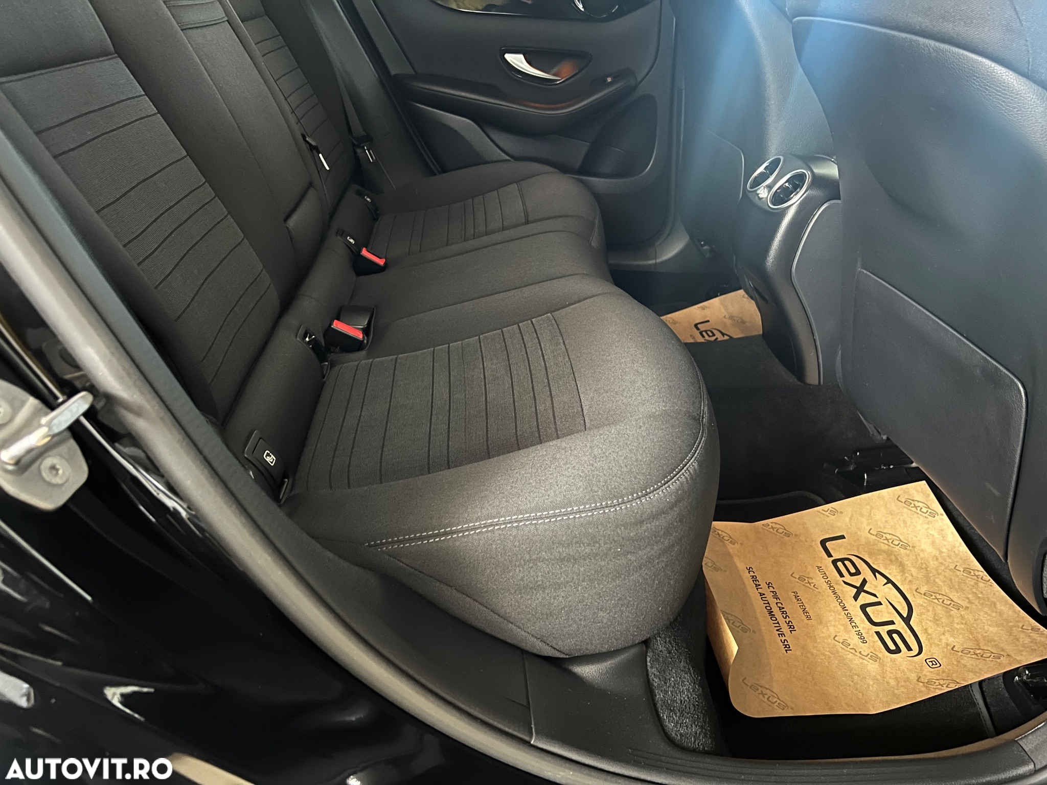 Mercedes-Benz GLC 220 d 4Matic 9G-TRONIC - 7