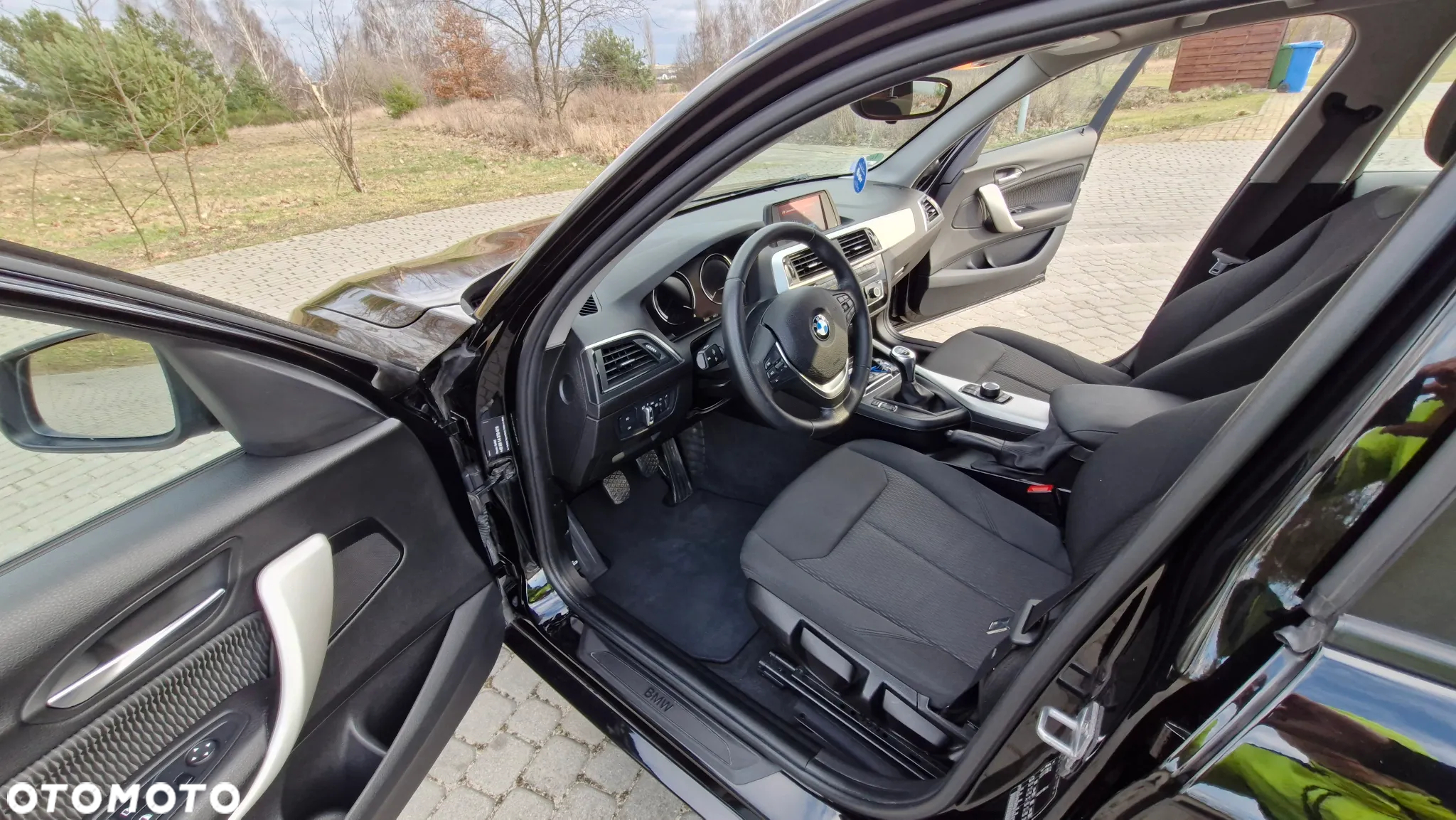 BMW Seria 1 118i - 22