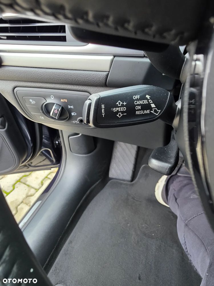 Audi A6 Avant 2.0 TDI Ultra S tronic - 23