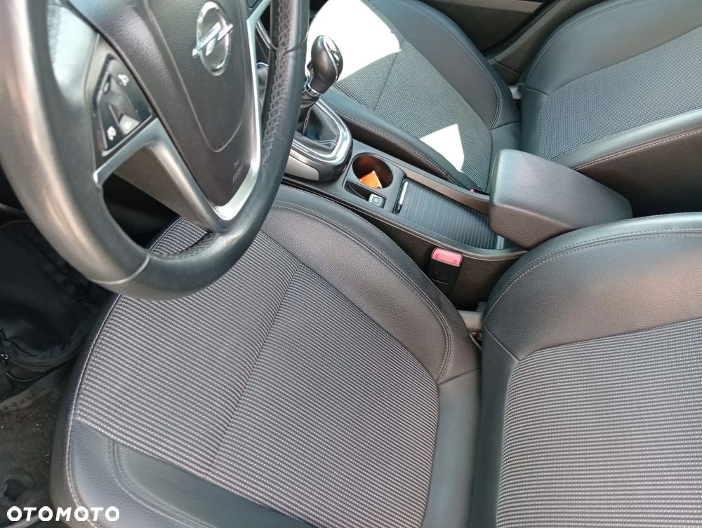 Opel Astra 1.7 CDTI Cosmo - 10