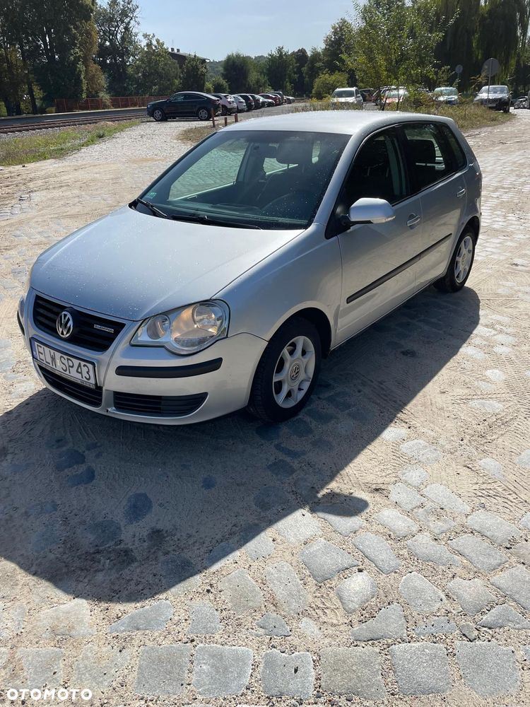Volkswagen Polo - 2