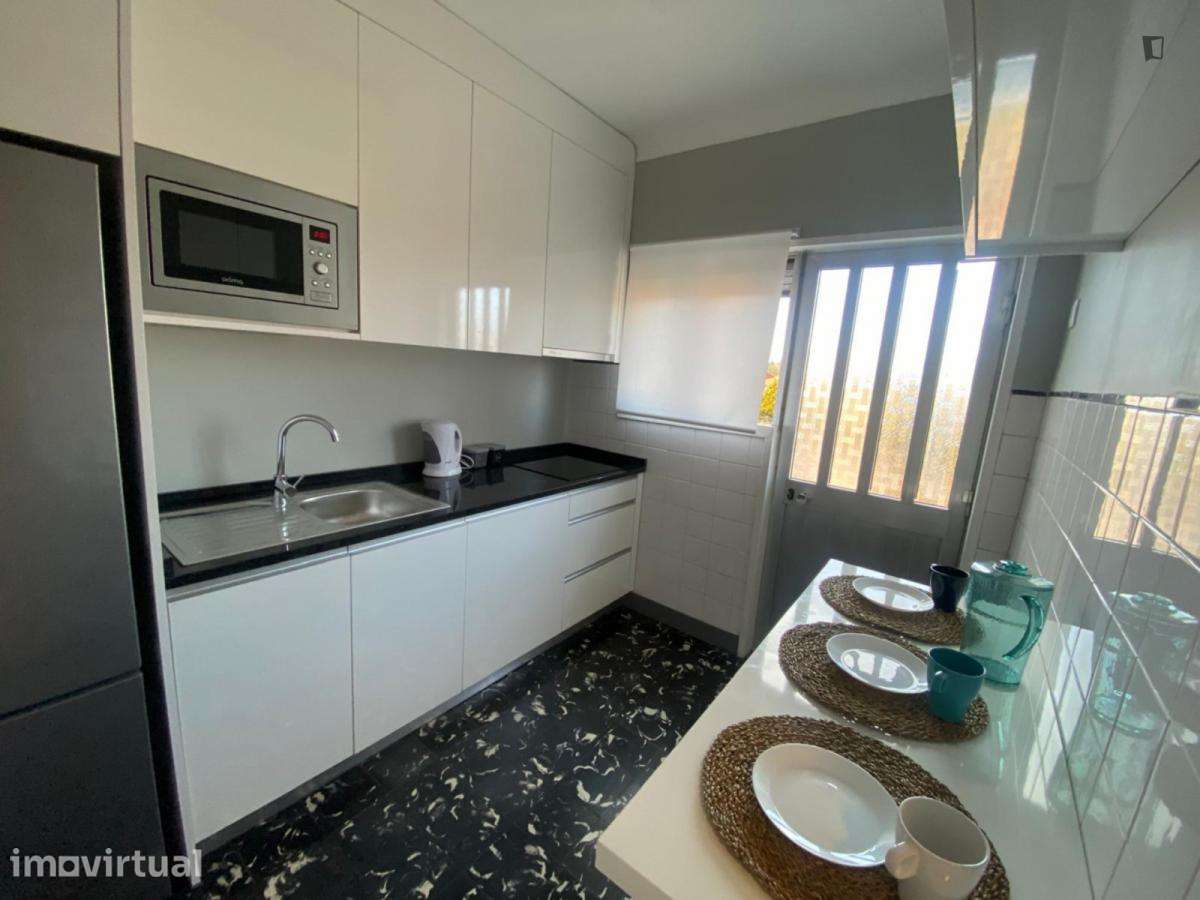 Quarto - localizado em Rio Tinto Porto - Grande imagem: 4/10