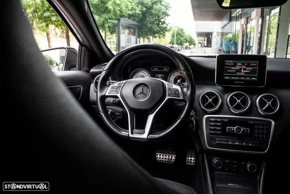 Mercedes-Benz A 180 d AMG Line Aut. - 29