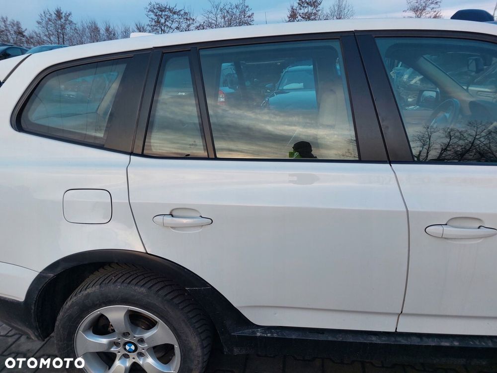BMW X3 E83 lift LCI Drzwi tył prawe - 1
