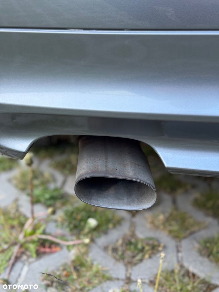 BMW Seria 3 318d DPF Edition Sport - 25