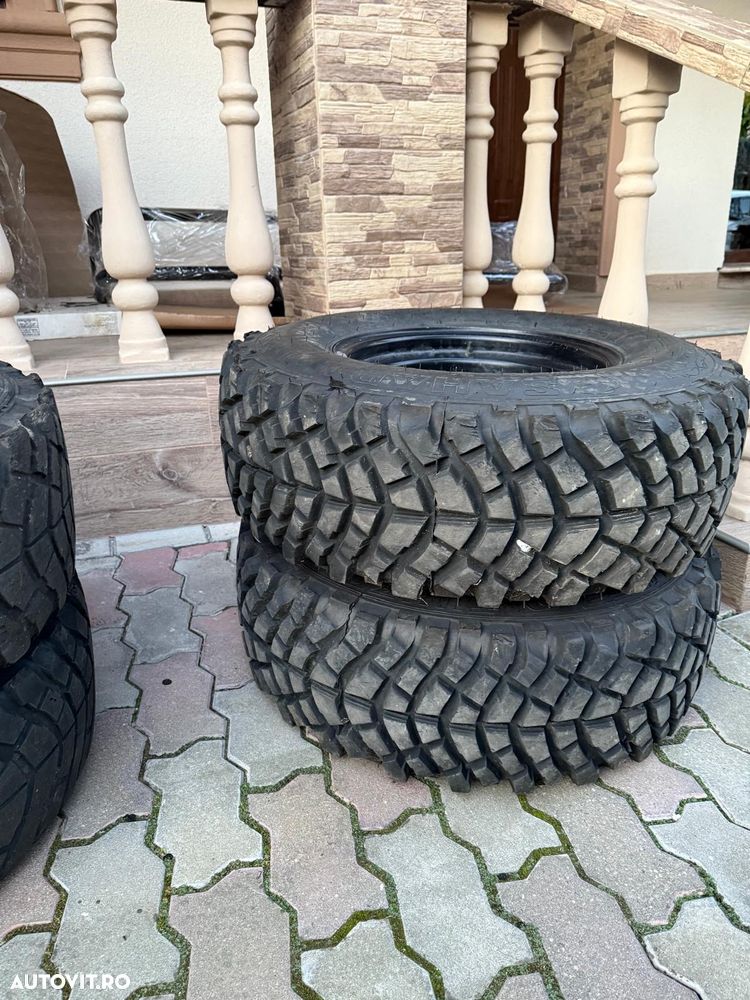 Toyota Land Cruiser - 12