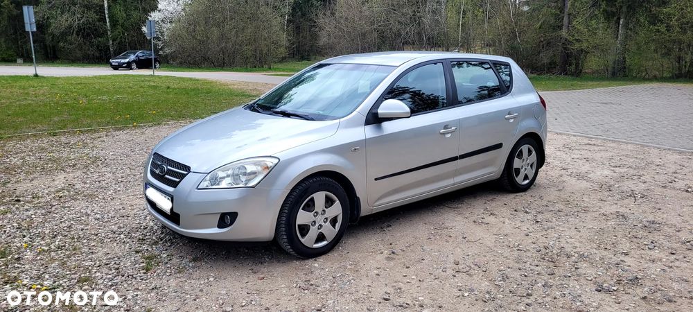 Kia Ceed 1.6 Comfort + - 1