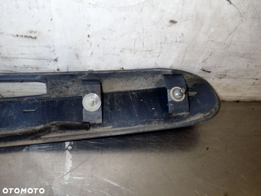 BLENDA KLAPY BAGAŻNIKA PEUGEOT 207 1.4 - 8