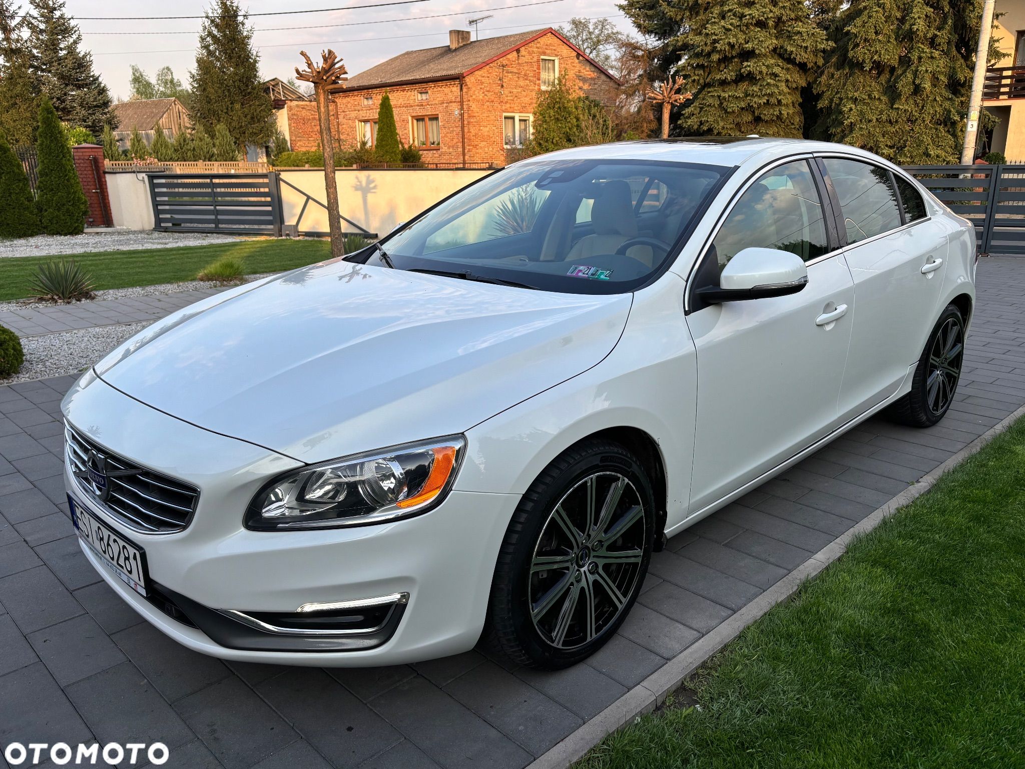 Volvo S60 - 1