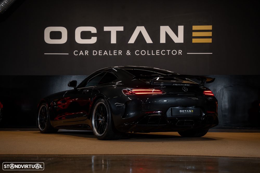 Mercedes-Benz AMG GT R - 4