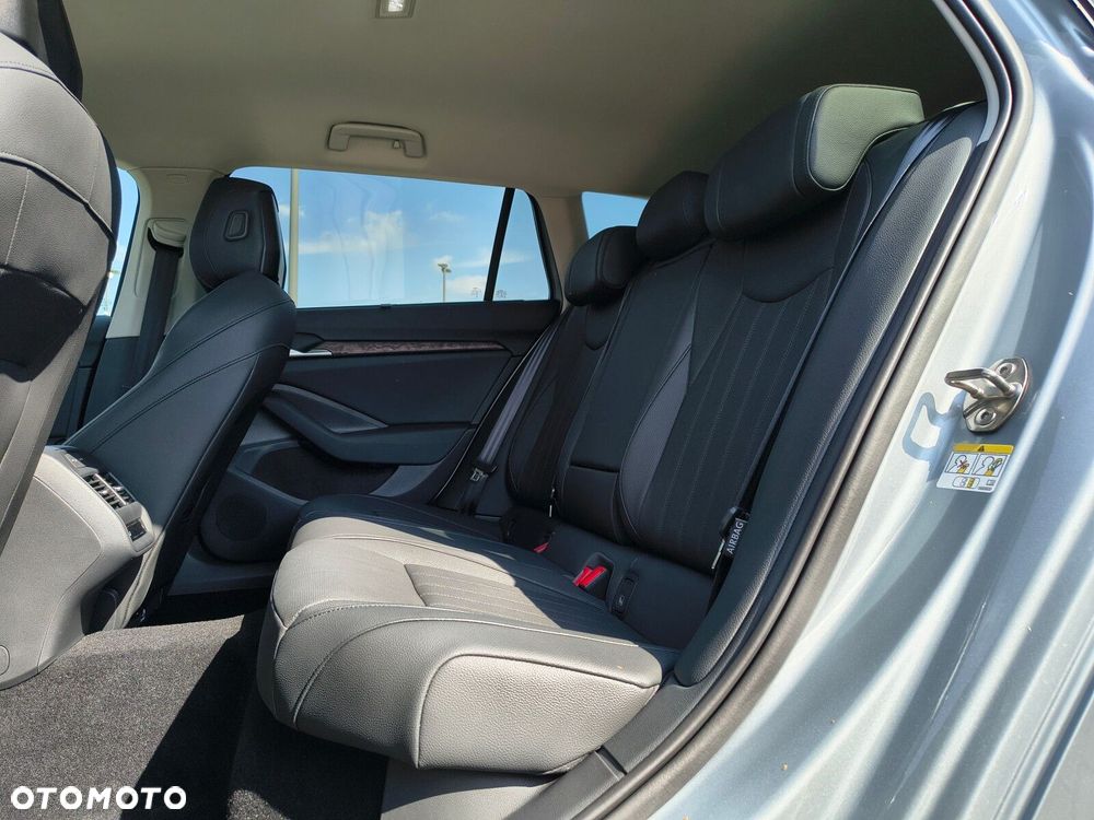 Skoda Superb 2.0 TSI Sportline DSG - 18