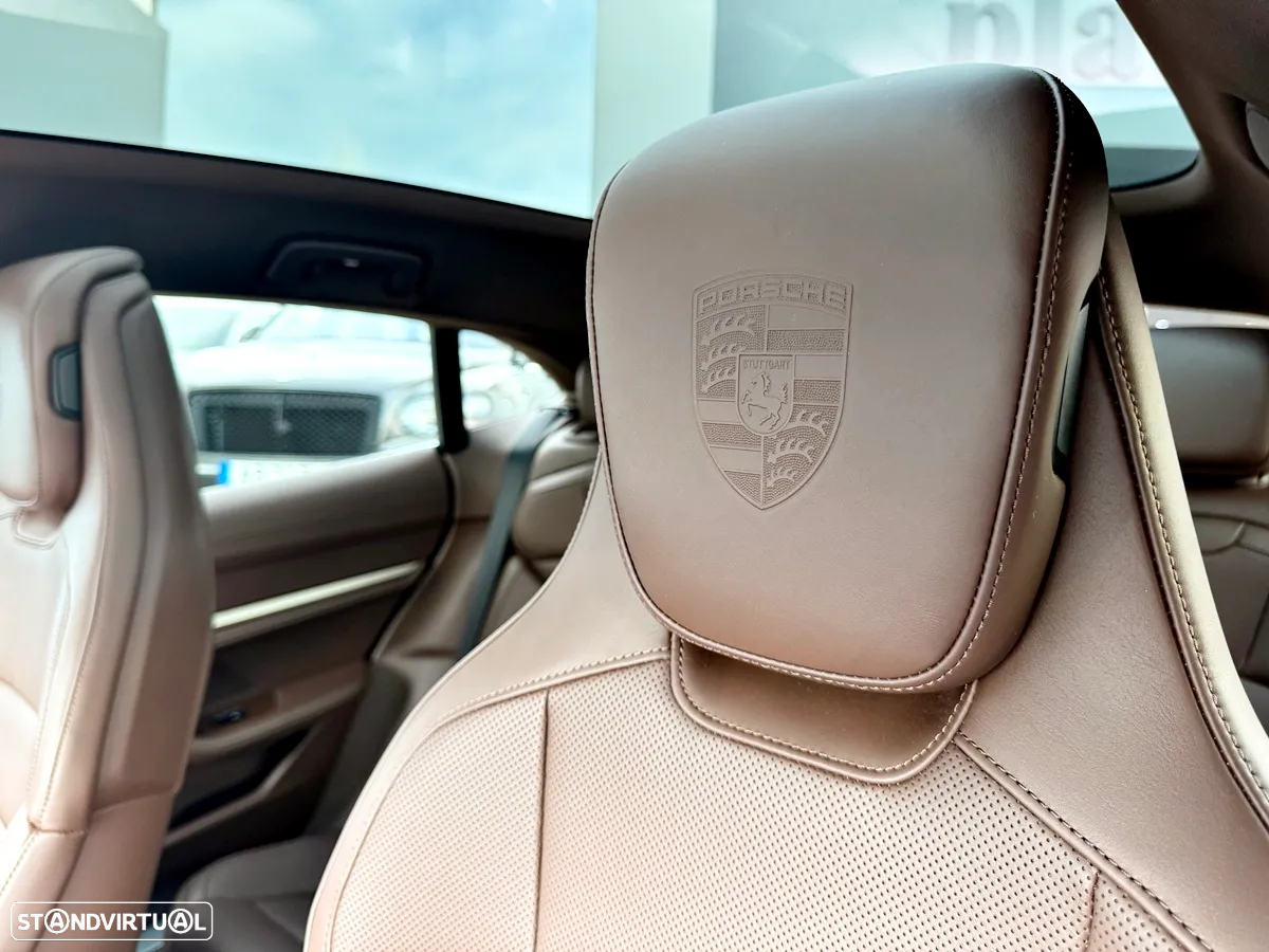 Porsche Taycan Sport Turismo 4S - 25