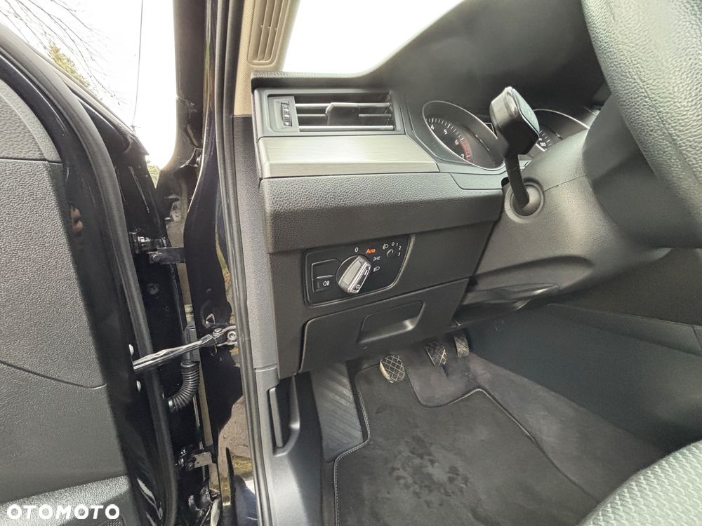 Volkswagen Passat Variant 1.4 TSI (BlueMotion Technology) Trendline - 11