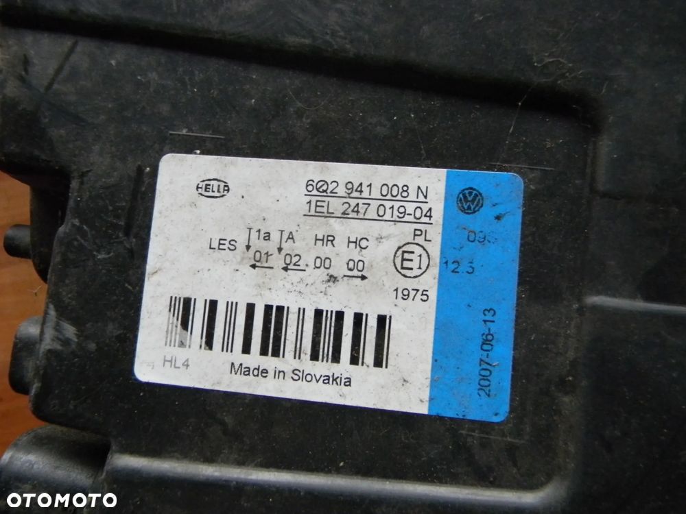 lampa prawa VW POLO 9N LIFT 05-08  UK - 6